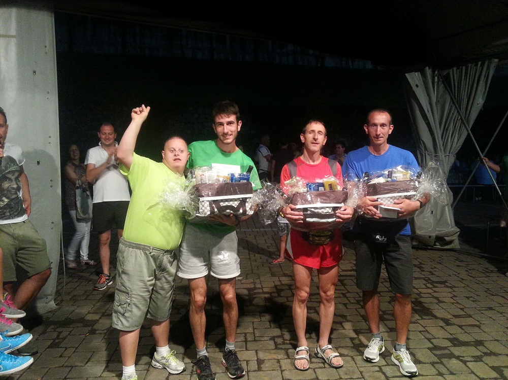 Solto Collina Solto Run 2014 Podio maschile premiato dal nostro Giampietro