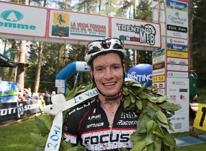 Fabian Rabensteiner vince la Vecia Ferovia 2014 val di fiemme trento mountain bike photo credit Newspower