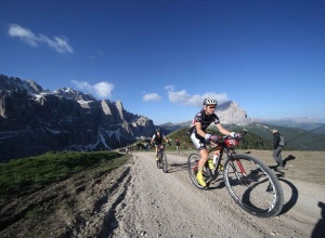 Val_gardena_Sellaronda_Hero_mountain_bike