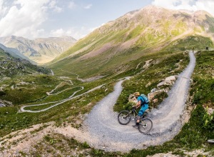 flow_trails_Val_Minor_2015_Livigno_01_photo_credit_Bartek_Wolinski