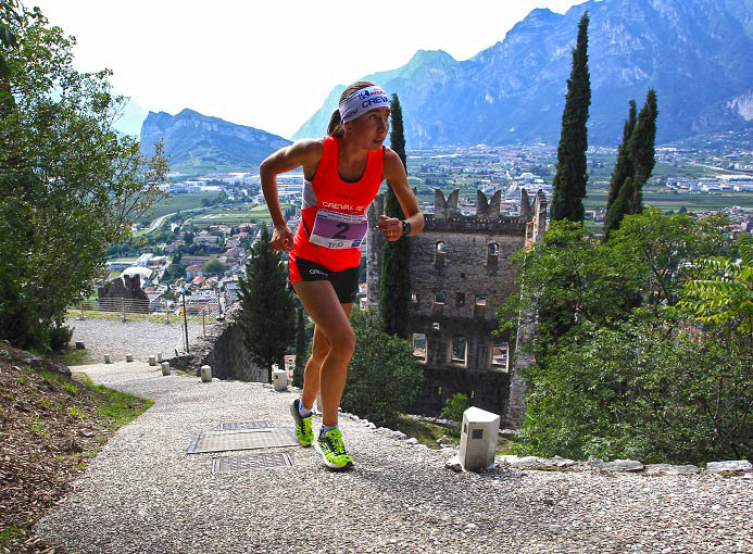 castle_mountain_running_2015_arco_trento_alice_gaggi_ph_newspower_canon