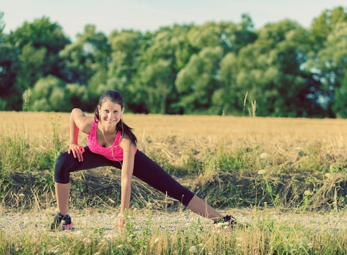 stretching_running_it.123rf.com_Andrea Obzerova