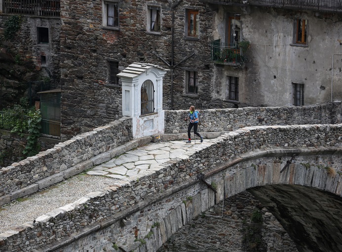 tor_des_geants_2015_day3_valerie levai pont-saint-martin_ph enrico romanzi-1178