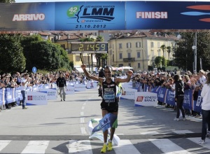 Benazzouz_Slimani_vince_Lago_maggiore_marathon2012