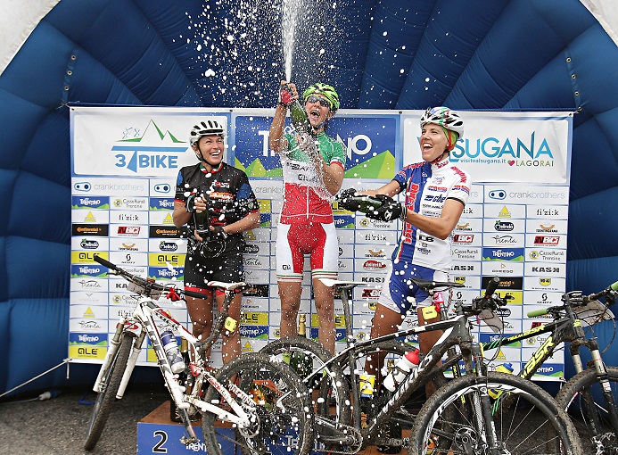 telve-valsugana-2015-3tbike-podio-f-ciclismo-ph-newspower-canon