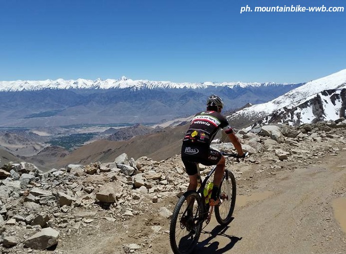 marzio_deho_himalayan_highest_mtb_2015_ph_www.mountainbike-wwb.com