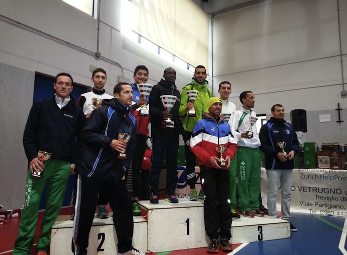Maratonina_di_Treviglio_2016_podio_maschile_photo_credit_Montagna_Express