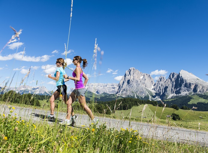 Alpe-di-Siusi-Marketing-Running-2_Copyright - Helmuth Rier