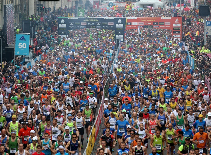 Milano Marathon 2016_partenza dall'alto_2 ph credit Ansa