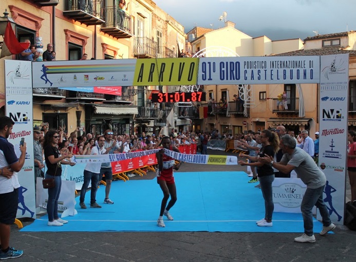 giro-podistico-castelbuono-2016-Felicien-Muhitira