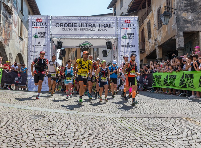 Orobie_Ultra_Trail_2016_Clusone_partenza_ph_credit_Alexposure_Photography (29)