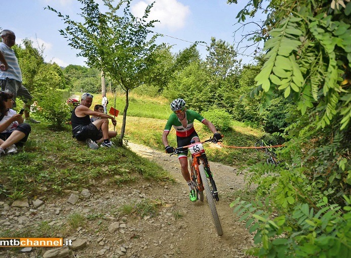 pontida_monte_canto_2016_orobie_cup_oscar_lazzaroni_ph_credit_mtb_channel_claudio_merisio-1