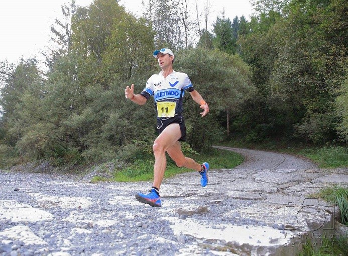 rovetta_6_comuni_presolana_trail_flyup_clemente_belingheri_winner_2016_ph_fabrizio_servalli