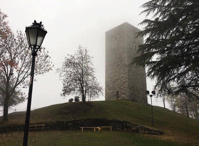 Torre "de li belli miri" a Teglio - Foto credit: pagina ufficiale Facebook di Valtellina Wine Trail