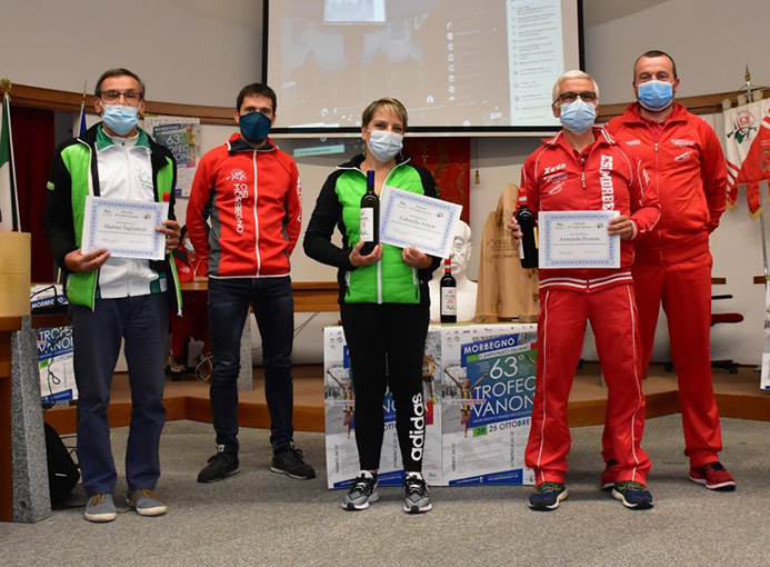 premiazione vanoni partecipanti a molte edizioni