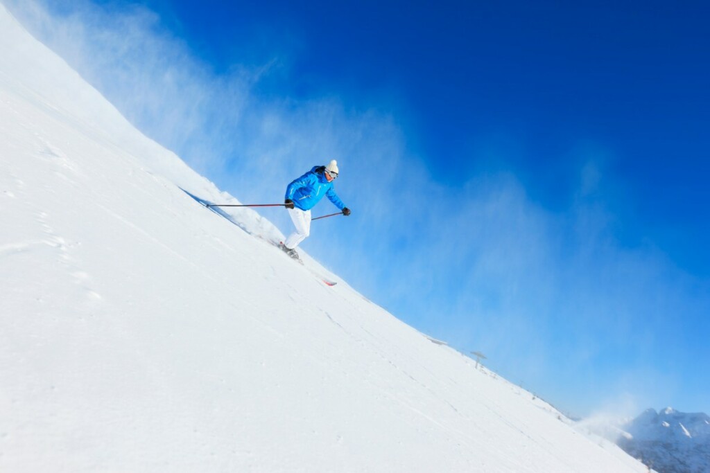 sci alpino discesa neve