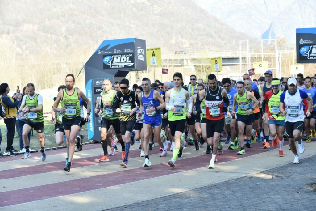 Mezza Due Laghi 2023 Gravellona Toce foto partenza