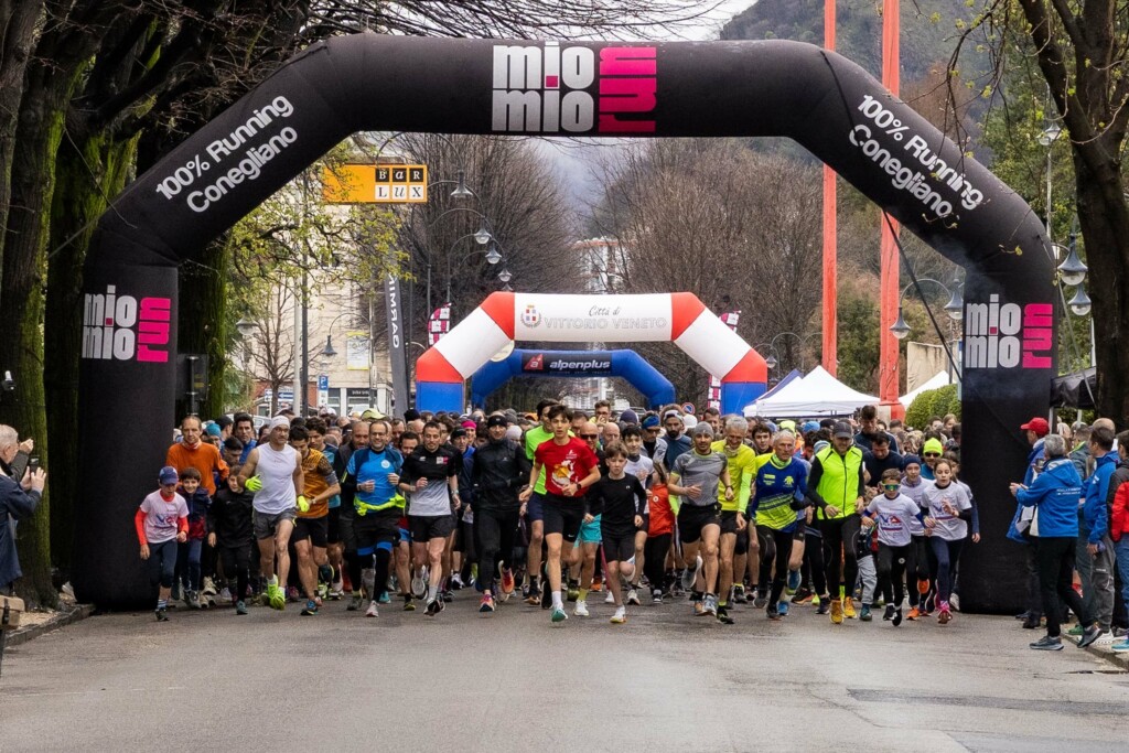 Maratonina della Vittoria 2025 Vittorio Veneto La partenza della Vittorio City Run