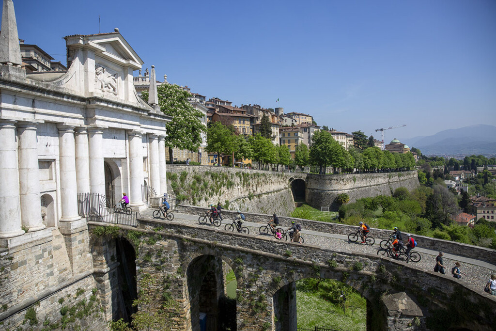 Bike Up Bergamo 2025 citta alta biciclette