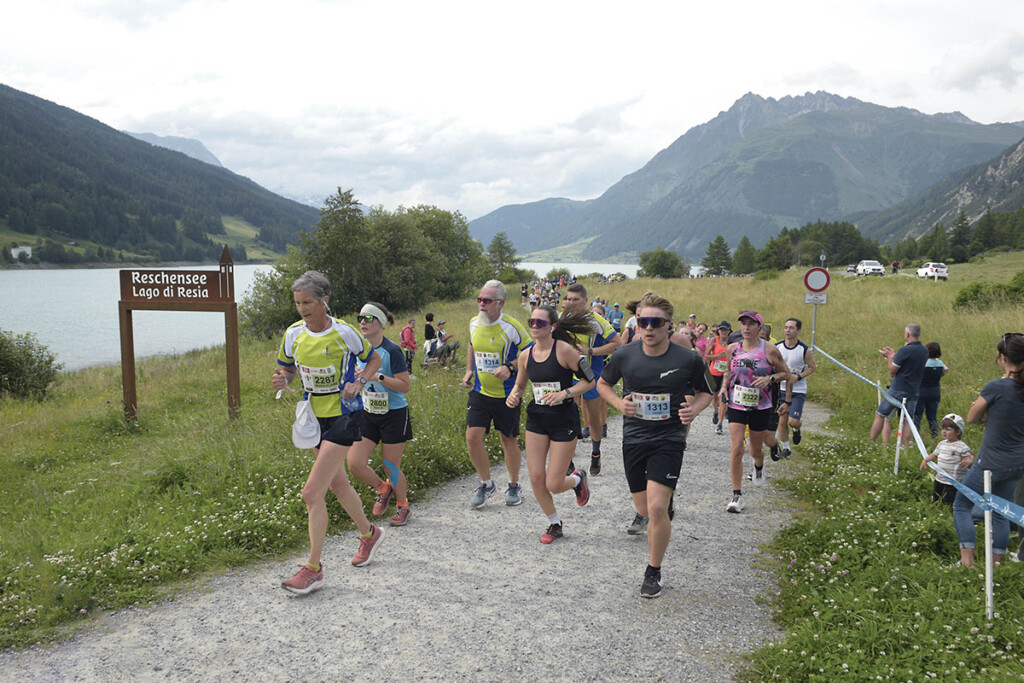 Giro Lago di Resia running