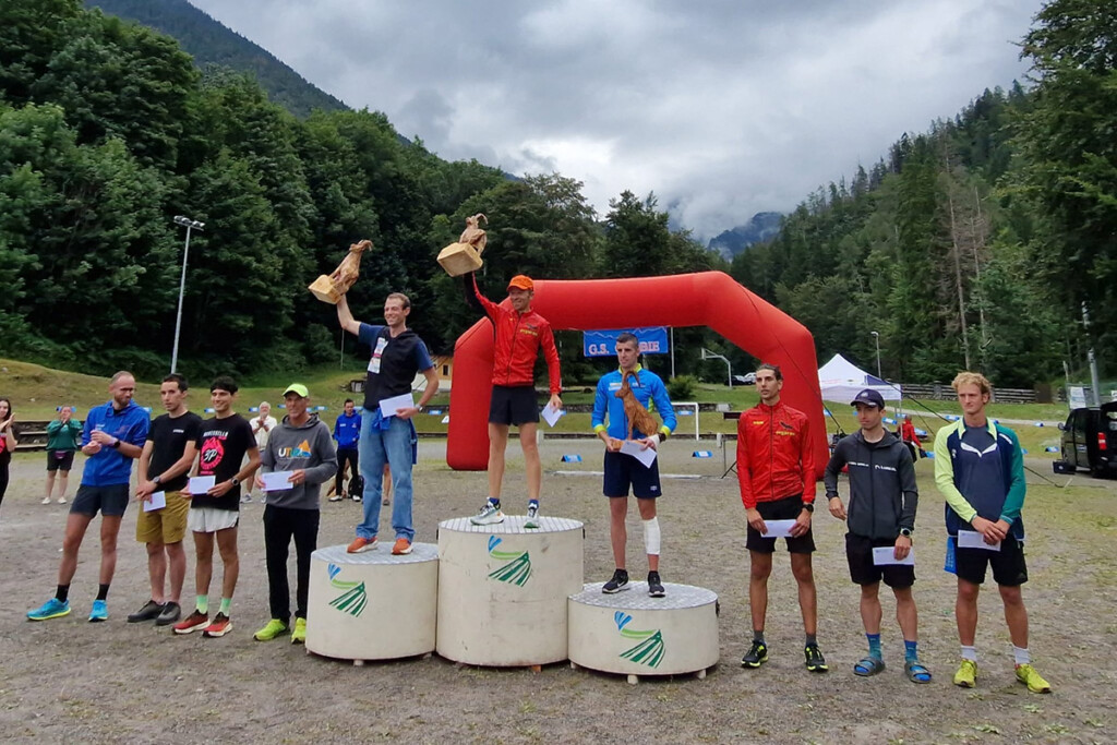 3 passi skyrace 2025 roncobello premiazione maschile