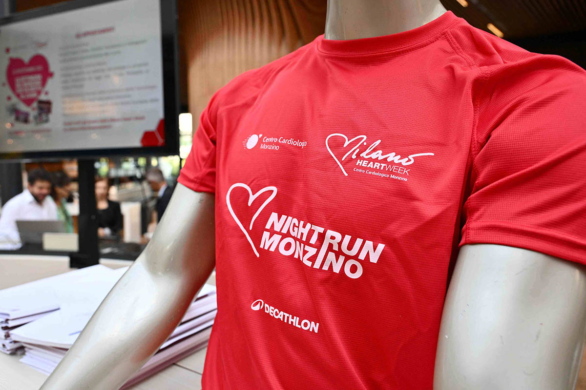night run monzino 2025 milano maglia