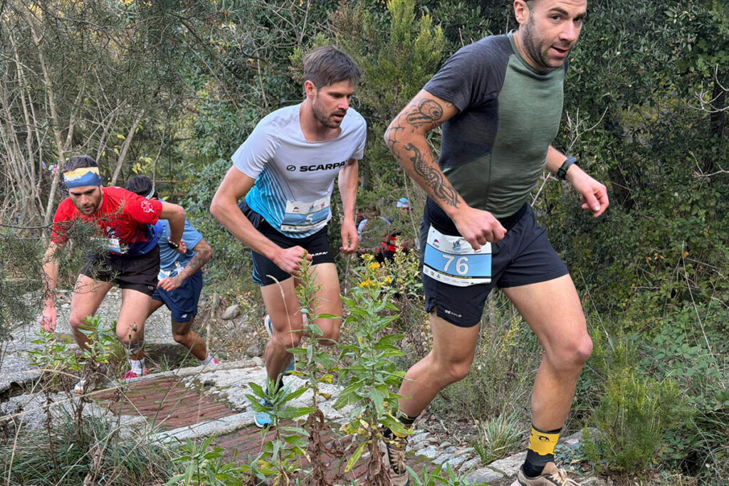 Marcello Ugazio in azione al Vertikal Punta Martìn 2025, vincitore della Crazy Vertical Italy Cup FISky.