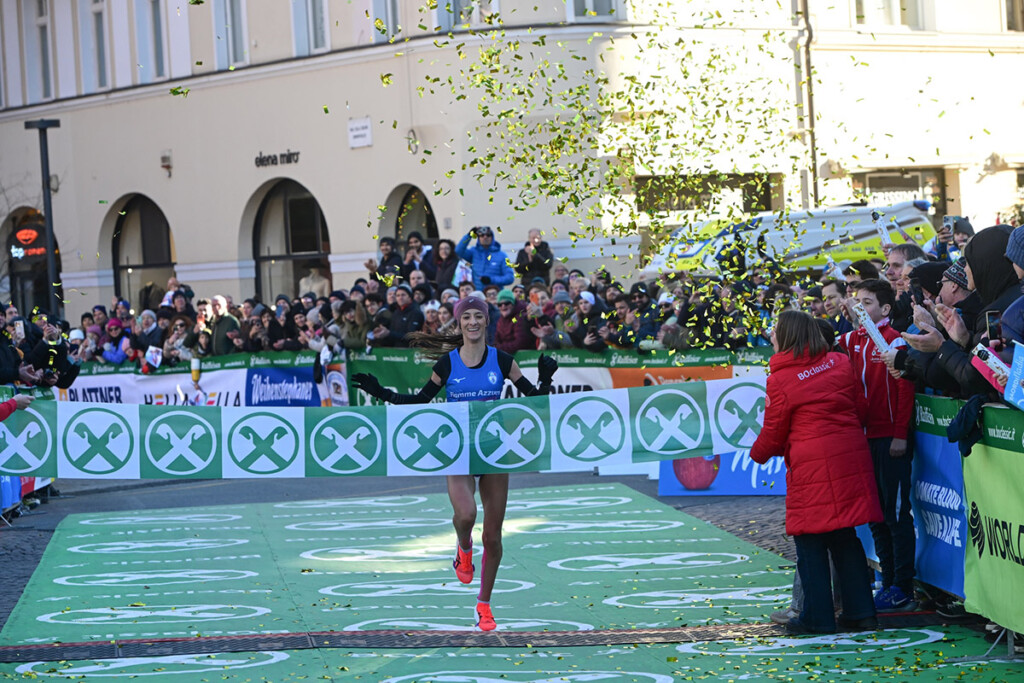 Nadia Battocletti taglia il traguardo e vince la BOclassic Alto Adige 2025 a Bolzano