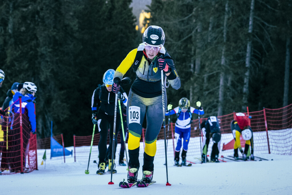 Katia Mascherona in azione nella prova di Coppa Italia skialp sprint a Madonna di Campiglio