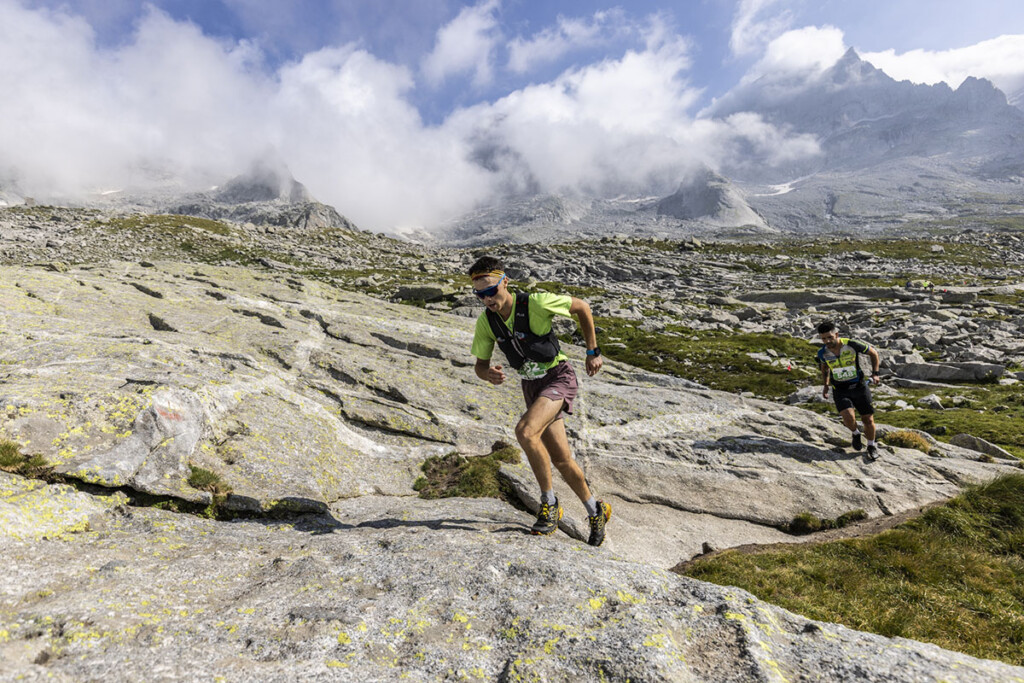 Atleti in azione sul percorso del Trofeo Kima