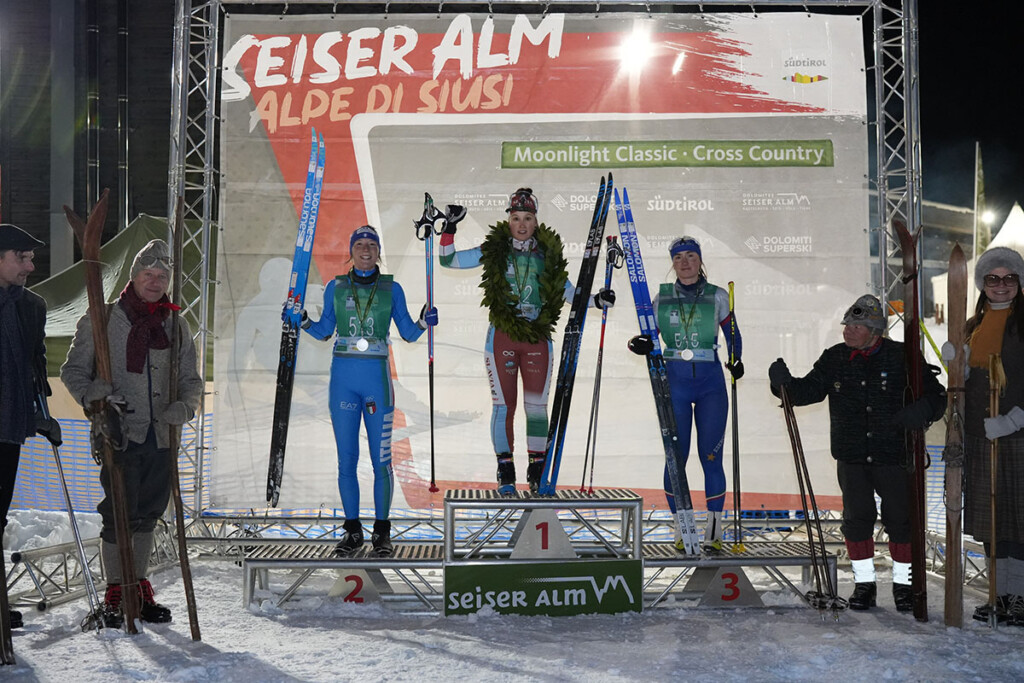 Podio femminile della 15 km alla Moonlight Classic Alpe di Siusi 2026 con Maria Eurosia Debertolis prima, Eva Hutter seconda e Denise Planker terza