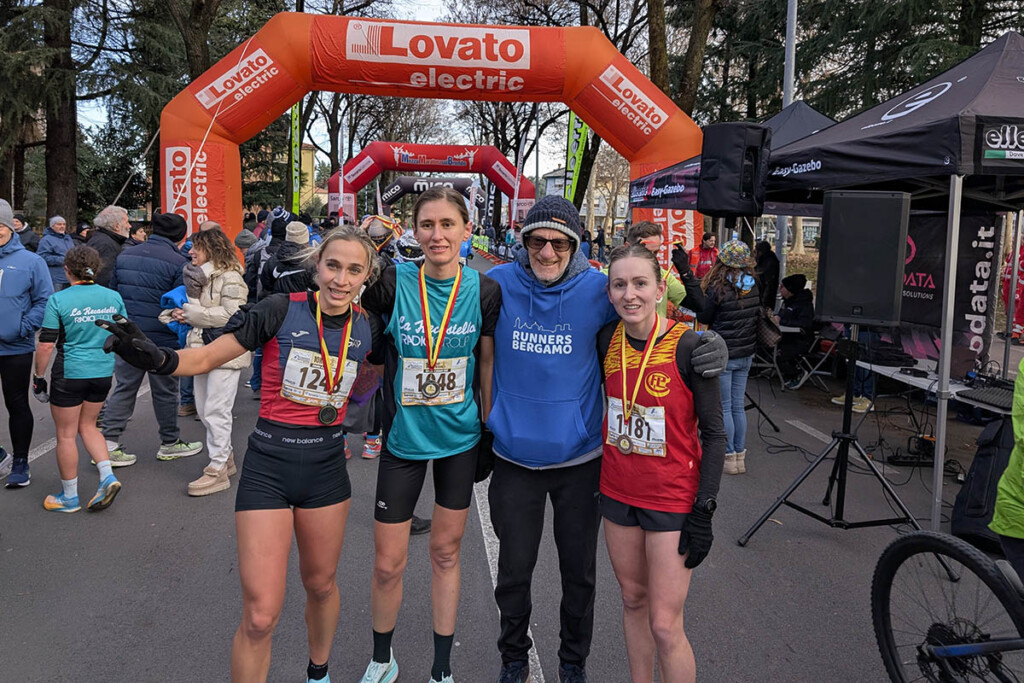 Mezza sul Brembo 2026 a Dalmine, Irene Bonanomi, Benedetta Broggi e Anna Merelli con Mario Pirotta