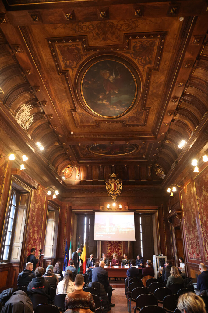 Sala Galmozzi del Comune di Bergamo durante la presentazione di Bergamo21 e Bergamo Urban Night Trail 2026