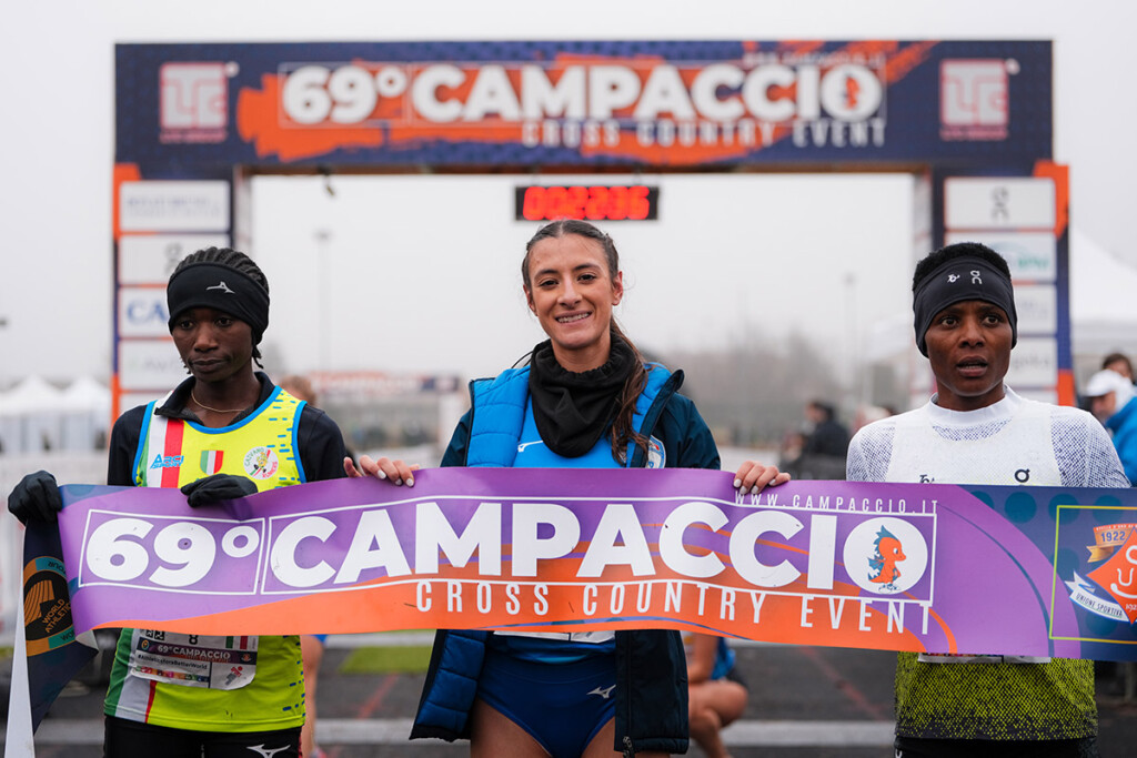 Podio femminile del 69° Campaccio Cross Country con Nadia Battocletti, Francine Niyomukunzi ed Elvanie Nimbona a San Giorgio su Legnano.