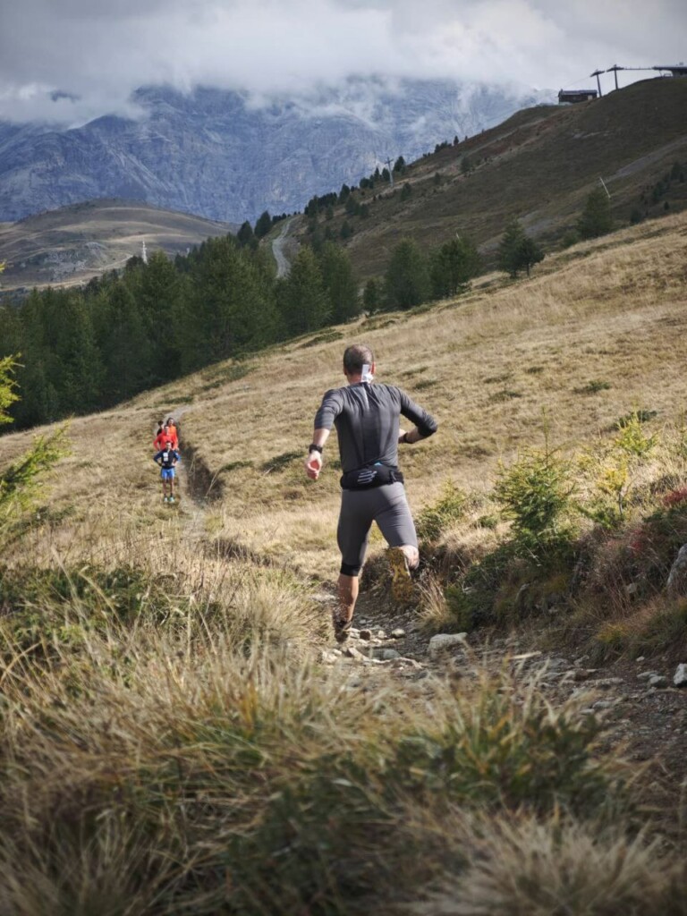 prove di corsa in discesa con Alex Baldaccini Born to Trail