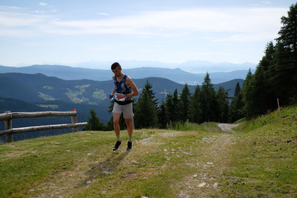 Luca Lafranconi in gara alla Maddalene Sky Race 2026 sui sentieri dell’Alta Val di Non