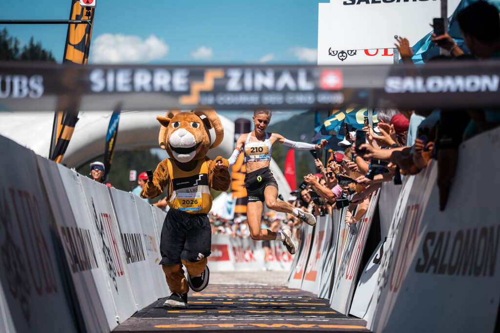 Madalina Florea al traguardo della Sierre-Zinal 2026 dopo la vittoria