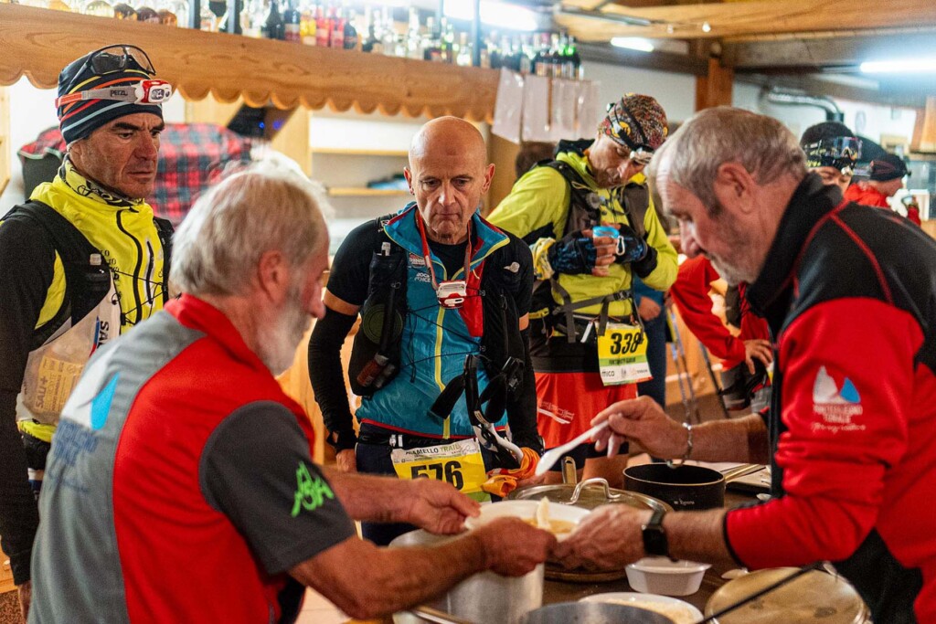 Adamello Ultra Trail 2024 Malga Valbiolo ristoro