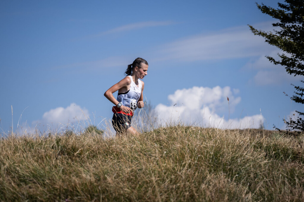 Arianna Dentis in gara al Trofeo Nasego 2026 con la maglia della Nazionale italiana