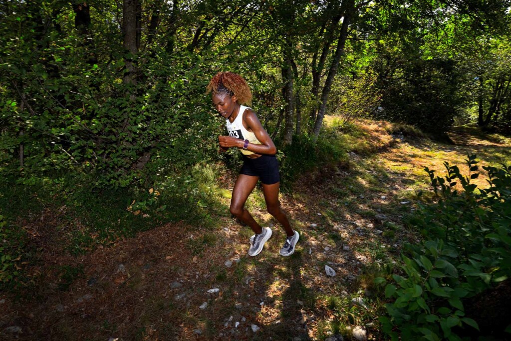 Ruth Gitonga in gara al Trofeo Nasego 2026 sui sentieri di Casto