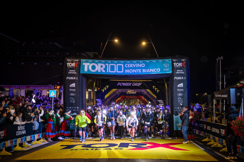 Partenza del TOR100 Cervino-Monte Bianco da Breuil-Cervinia